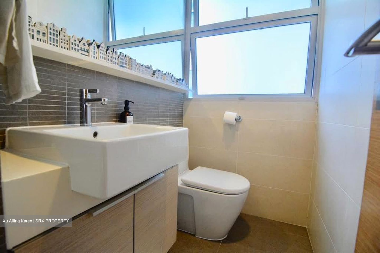 The Esta (D15), Condominium #573495201